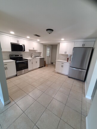 6245 Lodge Dr, New Port Richey, FL 34653