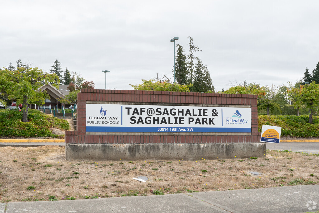 Saghalie Middle School provides education in the neighborhood of 
Federal Way