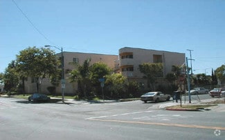 955 E Hyde Park Blvd, Inglewood, CA 90302