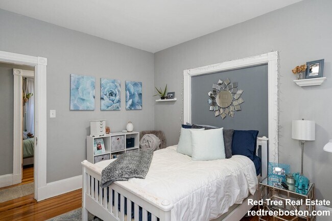 12 Dalrymple St unit 1, Jamaica Plain, MA 02130 - photo 7