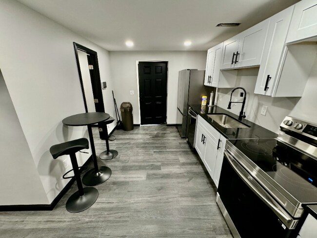 2210 Pansy St NW, Atlanta, GA 30314 - photo 2