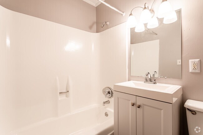 Ivy Garden Apartments, Willimantic, CT 06226 - photo 6