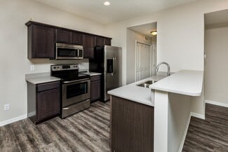 801 SE 10th Ln, Grimes, IA 50111