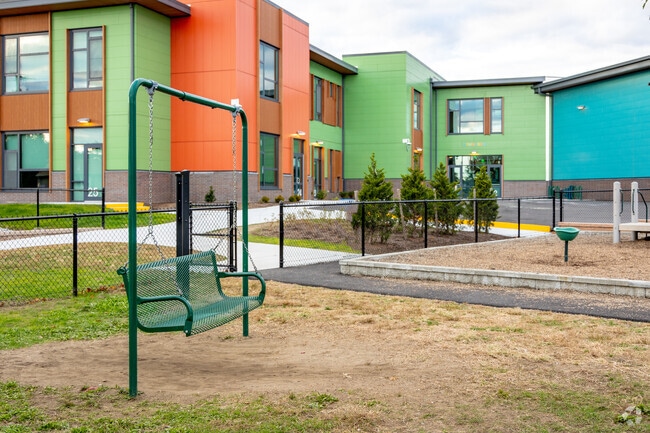 Garden City School enrolls over 250 students in grades K-5.