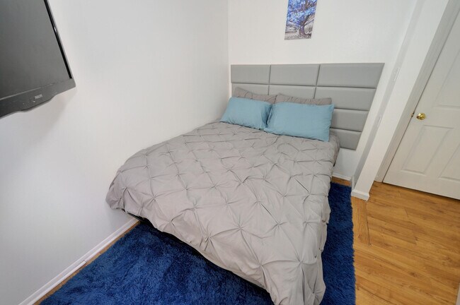 370 8th Ave unit FL4-ID1039025P, New York, NY 10001 - photo 3