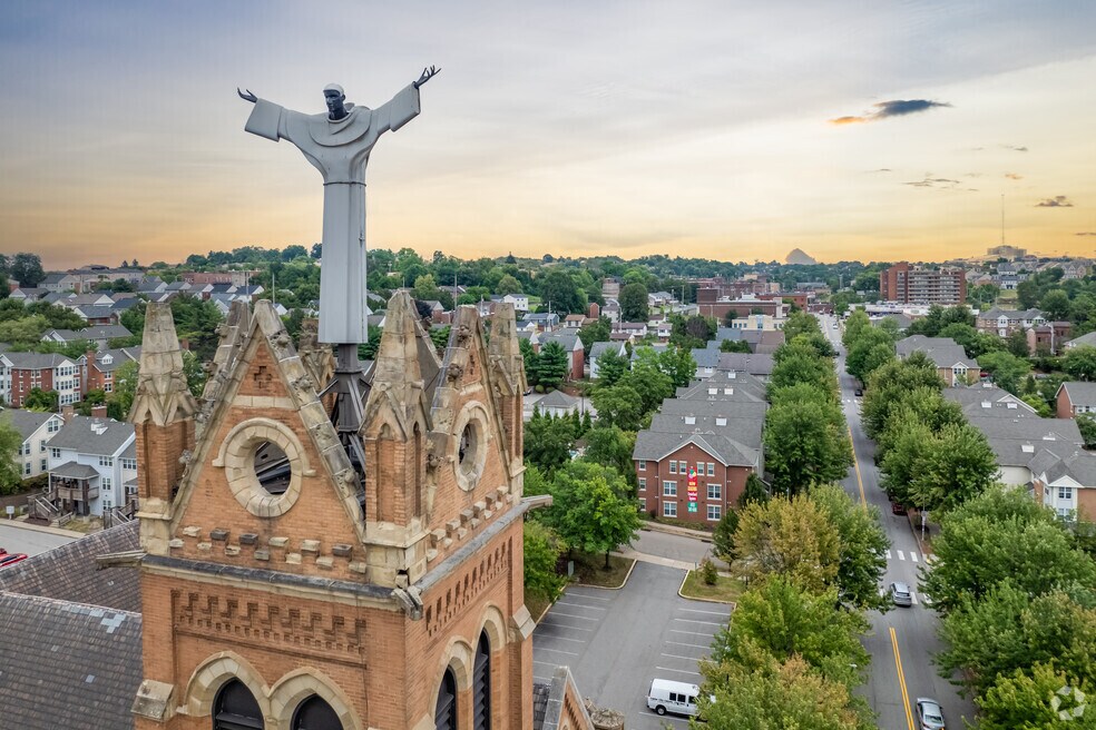 Crawford-Roberts_531001_RZ_100625_v2