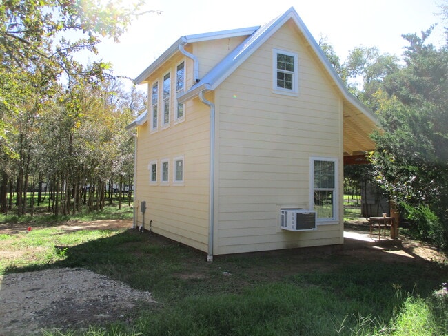 488 Fm 1441 unit Yellow, Bastrop, TX 78602 - photo 4