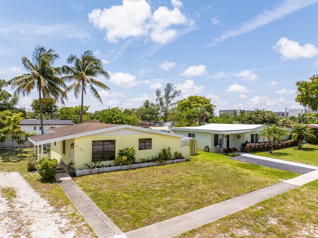 Homes with cross-hipped roofs in Playland Village, FL are the ideal style homes of the neighborhood.