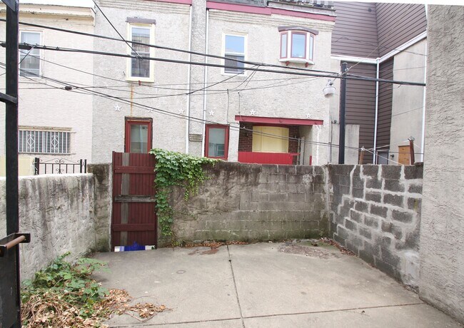 2320 Catharine St unit 1, Philadelphia, PA 19146 - photo 4