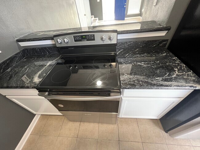 520 Revere Dr unit A, La Place, LA 70068 - photo 4