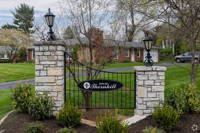 Thornhill is a small but well-established suburban city in the shadow of Louisville.