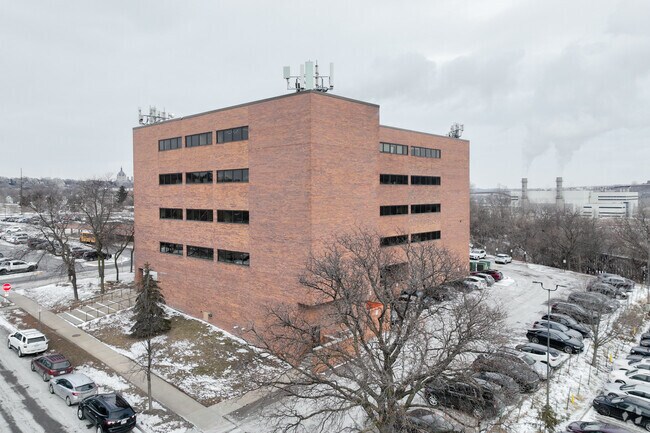 Bridge View Special Education provides free reduced lunches for their students.