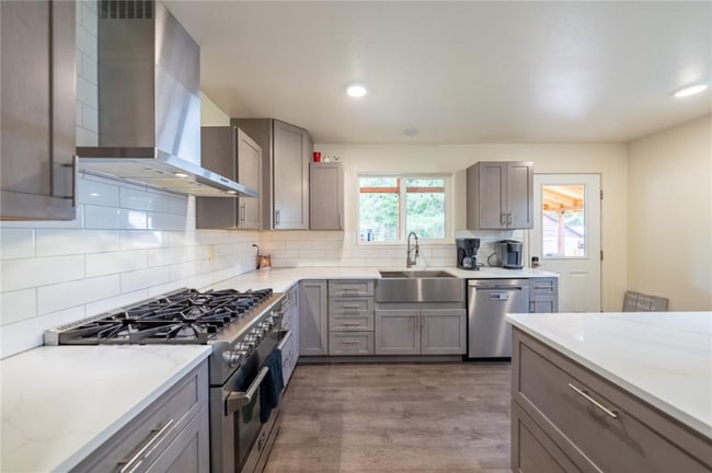 568 Dome Mountain Ave, Libby, MT 59923 - photo 2