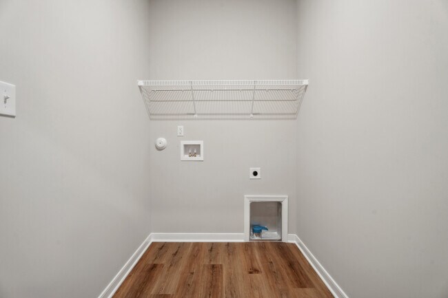 354 Glenmore Ln, Keswick, VA 22947 - photo 5