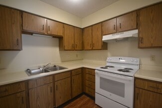 101 103-103 Johnson Dr Unit 204, Buffalo, MO 65622