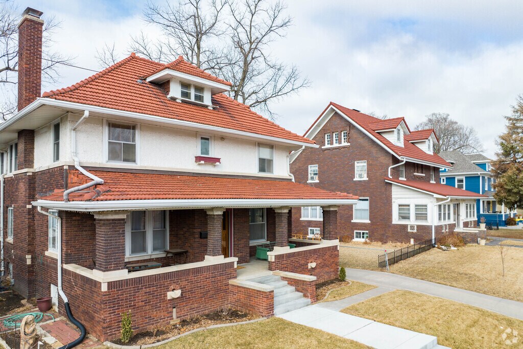 3401 Martha St Unit 7E, Omaha, NE 68105