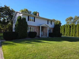 3582 Debra Ln, Bay City, MI 48706