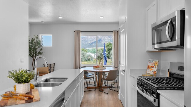 338 E 1275 N unit 123, Ogden, UT 84404 - photo 5