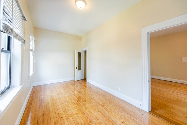 1470 Beacon St unit 34, Brookline, MA 02446 - photo 5