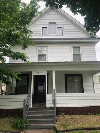 1231 8th St SE, Minneapolis, MN 55414