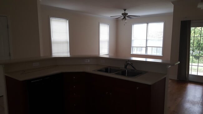 1575 Paul Russell Rd unit 2702, Tallahassee, FL 32301 - photo 4