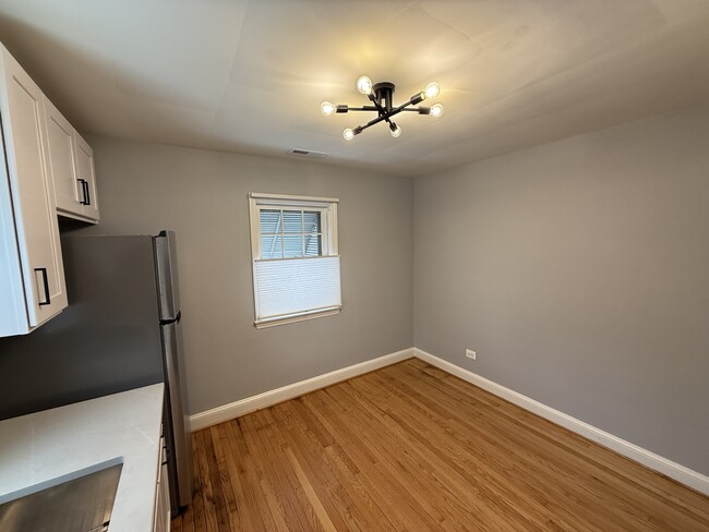 5513 Ashbourne Rd unit B, Halethorpe, MD 21227 - photo 7