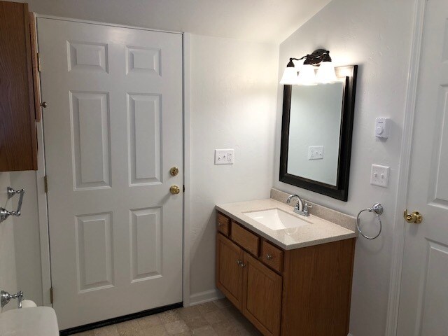 1120 Manor Ave, Latrobe, PA 15650 - photo 6