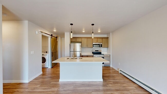 2 Bed/2 Bath Kitchen (1100-42)