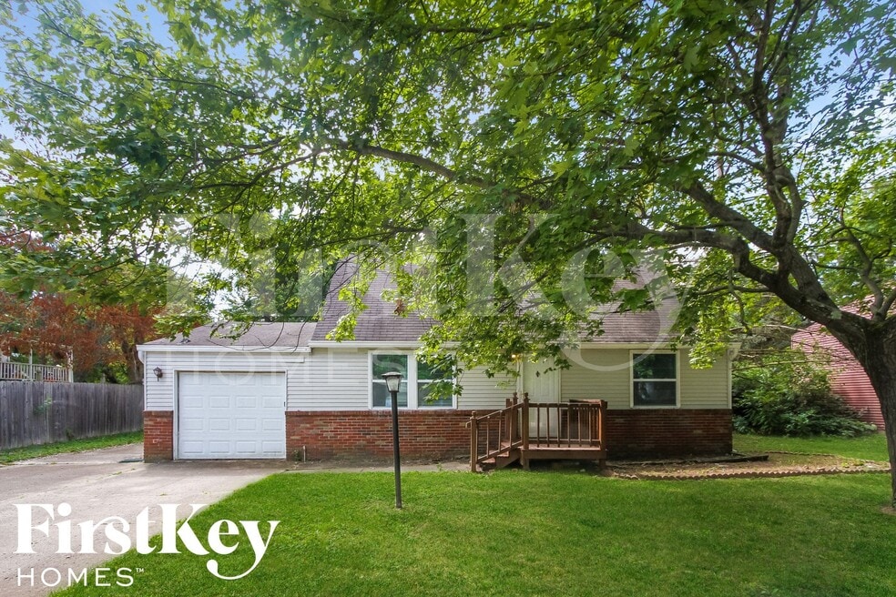 11417 Stoeppelwerth Dr, Indianapolis, IN 46229 - photo 1