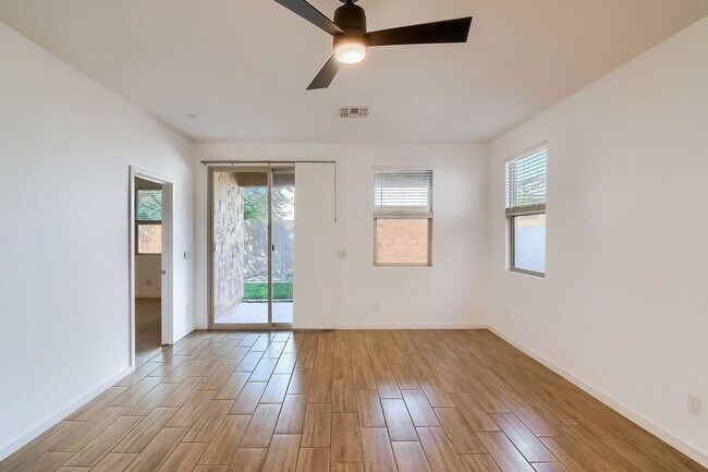 13286 N 144th Dr, Surprise, AZ 85379 - photo 7