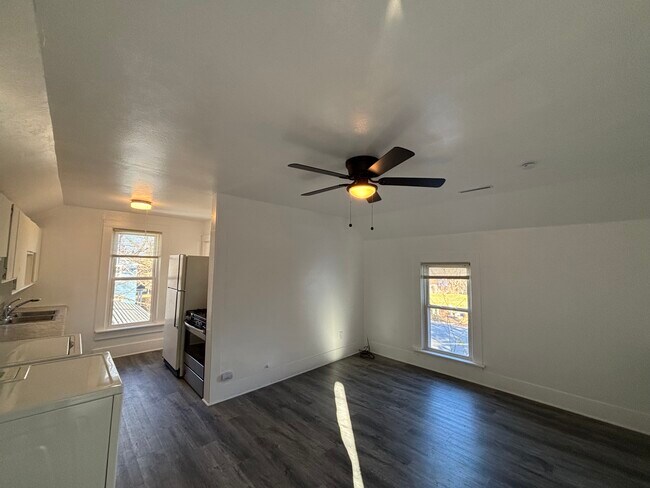 318 Cramer St unit 2, Mazomanie, WI 53560 - photo 5