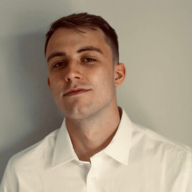Agent Photo