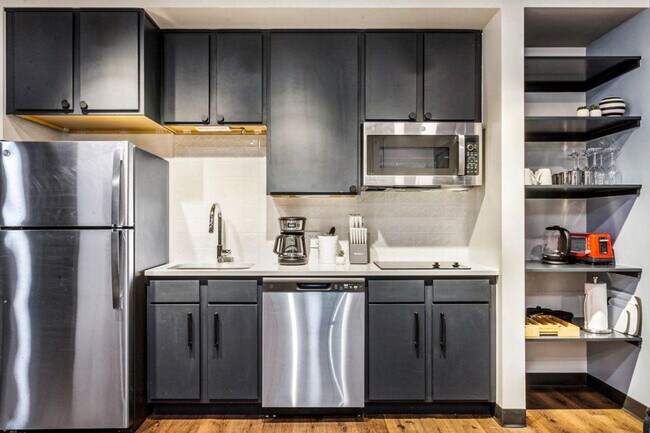 611 Commerce St unit ID1267086P, New Orleans, LA 70130 - photo 5