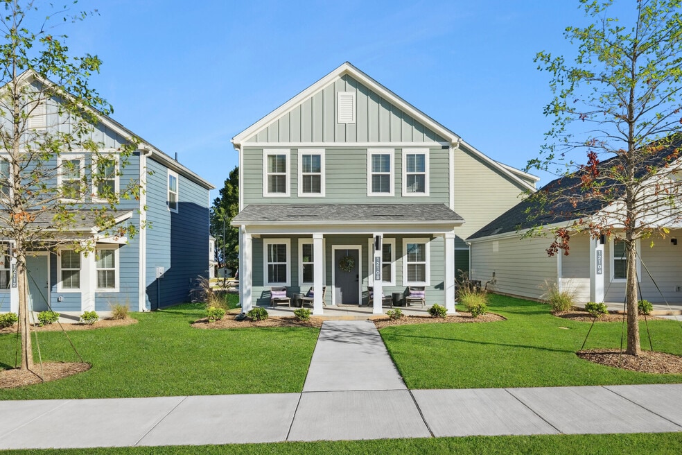 Hamlet Huntersville - Homes & Townhomes for Rent, Huntersville, NC 28078 - photo 1