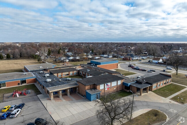 Mckinley Elementary School served 344 students in 2025, according to Niche.