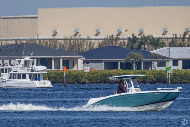 Boaters ride across the Manatee River in Ellenton.