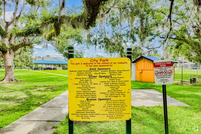 With its leafy cover and family-friendly amenities, Perry City Park is a quiet spot to play, picnic, and unwind.
