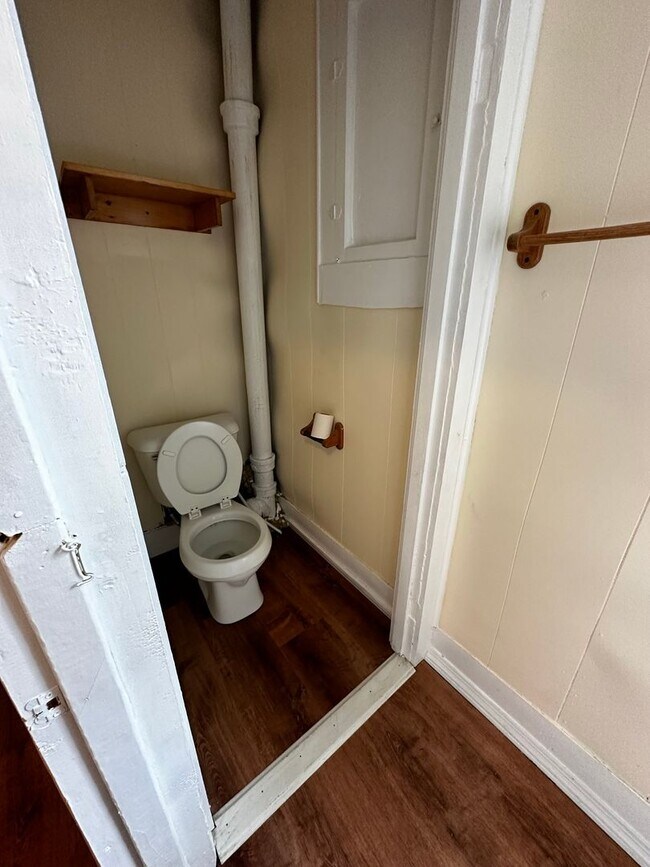 26-28 Monroe St unit 26 Monroe Street, Burlington, VT 05401 - photo 4