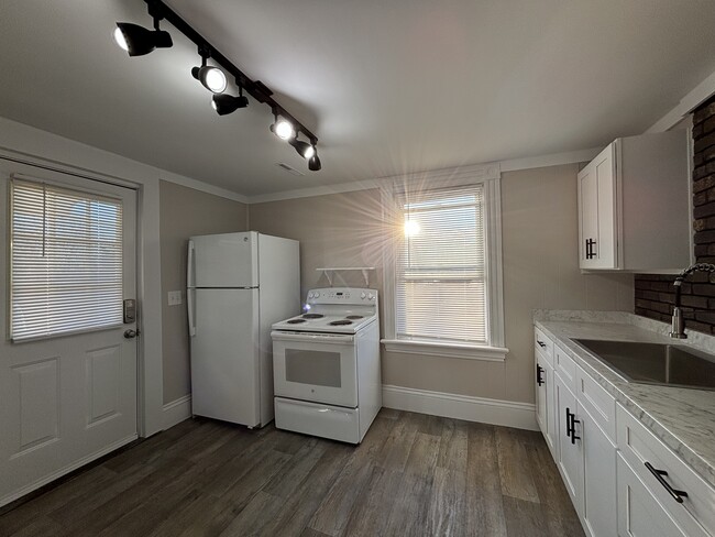 127 Legris Ave unit 42ndFloor, West Warwick, RI 02893 - photo 4