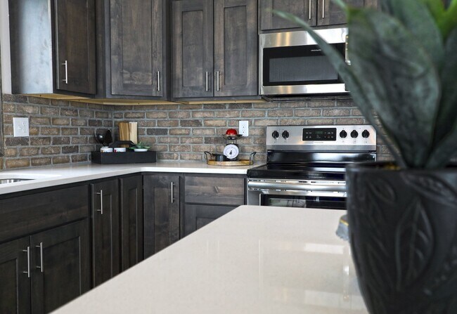 400 Hummel Ct unit 37835225, Grand Forks, ND 58201 - photo 7