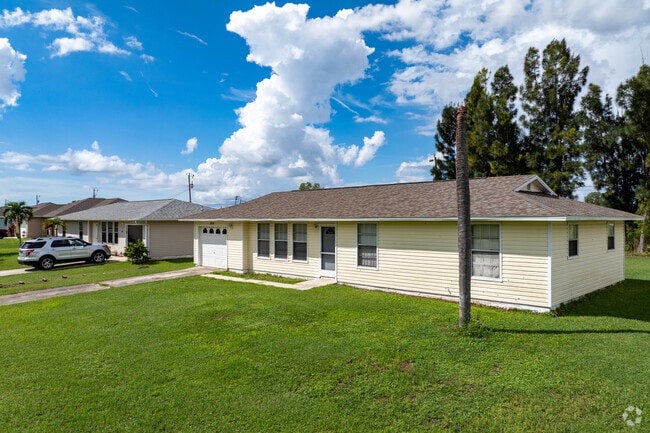 The abundance of single-family homes and quiet streets in Diplomat makes it family friendly.