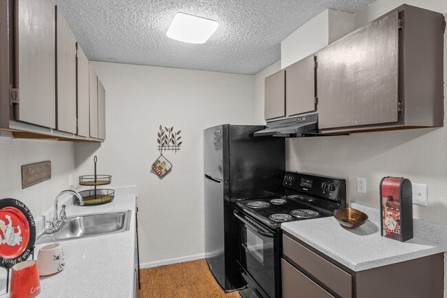 Silver Creek, Tulsa, OK 74146 - photo 6