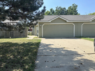 527 Eldridge St, Lawrence, KS 66049