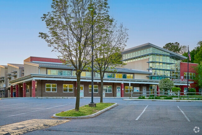 Glebe Elementary serves Arlington, Virginia students.