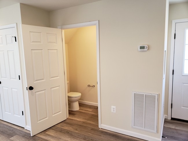 Downstairs 1/2 Bath