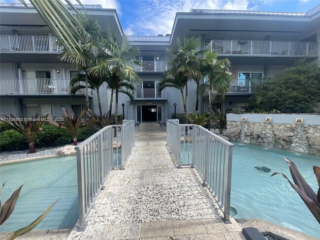 7401 SW 82nd St unit 210S, Miami, FL 33143 - photo 3