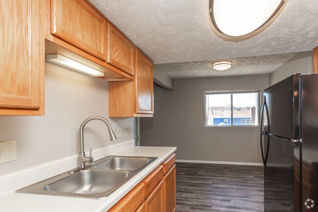 Residences at Sorensen Square, Omaha, NE 68152 - photo 6