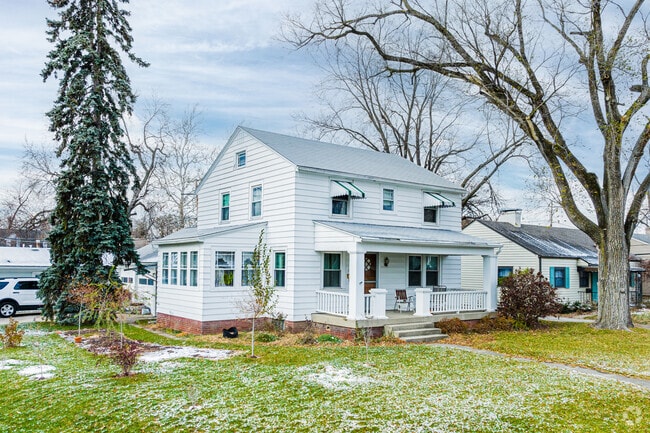 Raised ranch type houses are a common feature in this neighborhood as well.