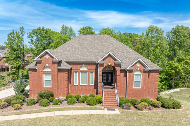 Enjoy the large and stunning houses of Sand Ridge.