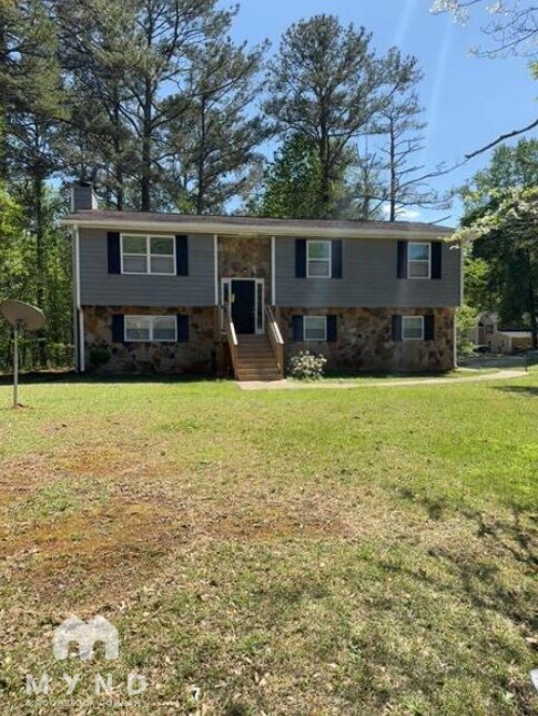 521 Tanbark Place, Fairburn, GA 30213